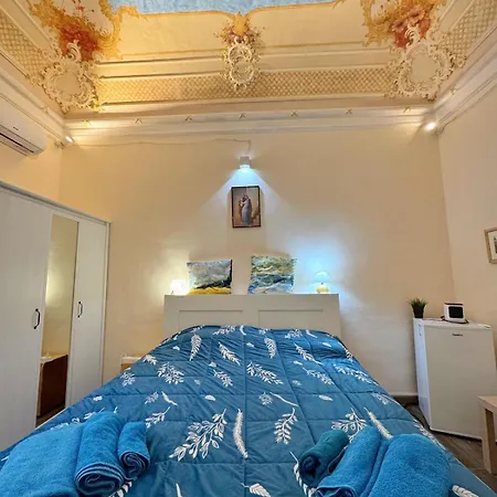 Art In Center Bed & Breakfast