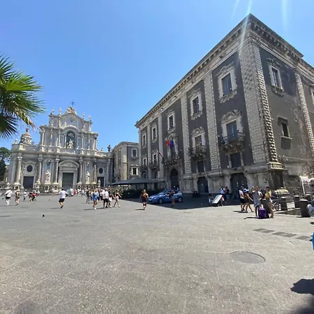 Frühstückspension Art In Center Catania