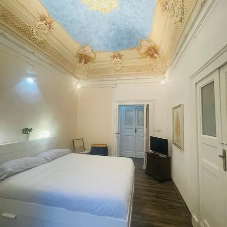 Frühstückspension Art In Center Catania